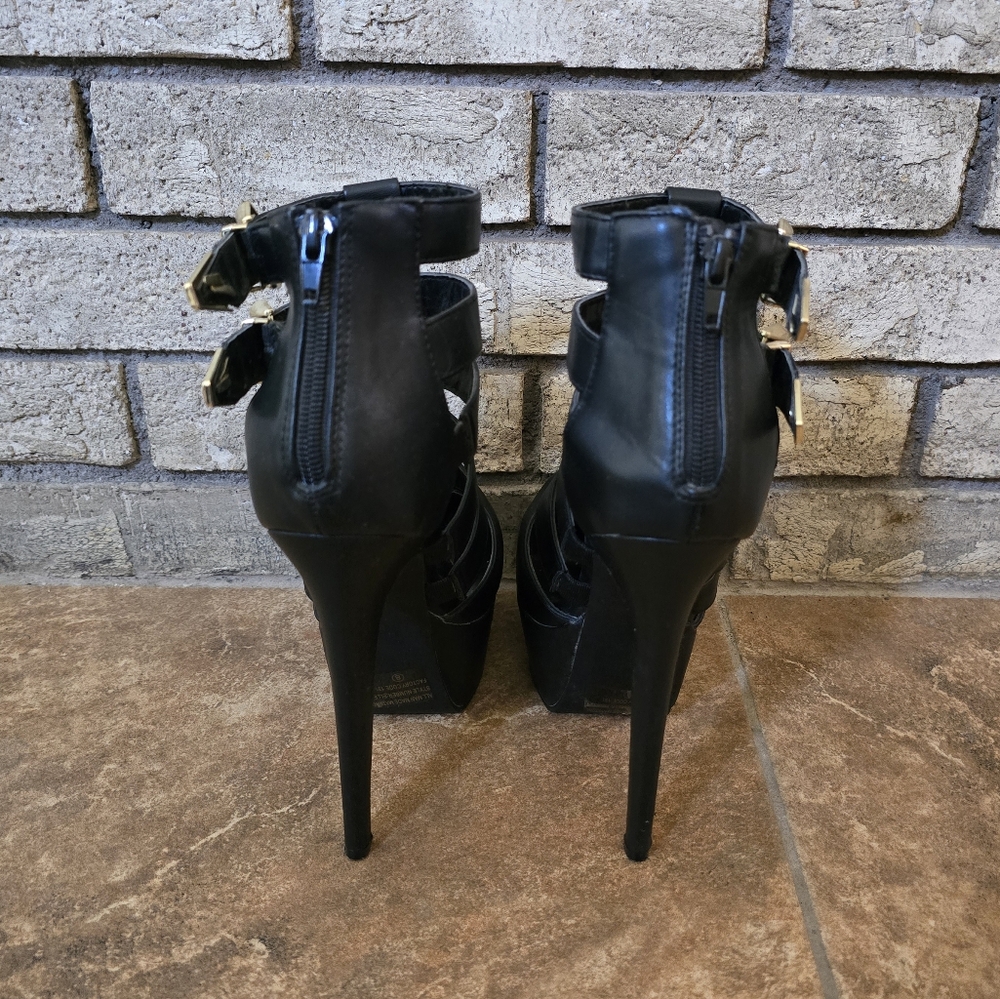 Black | CHARLOTTE RUSSE | Elle Buckle Bootie - Picture 4 of 5
